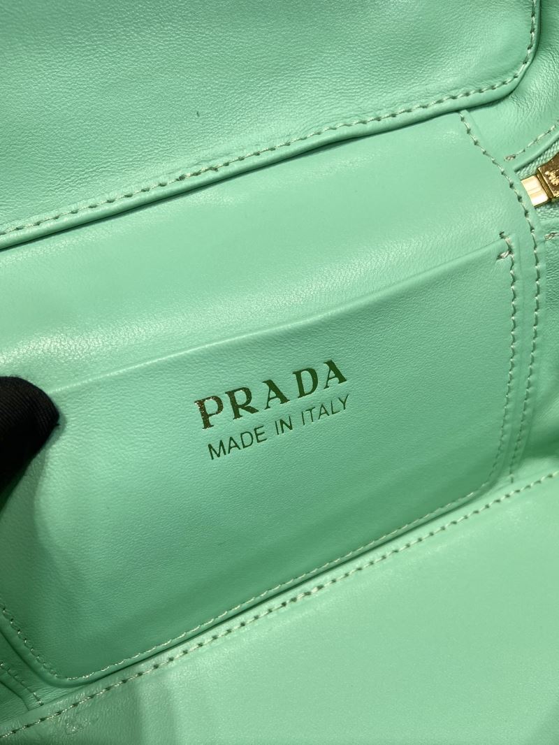 Pra*a box bags